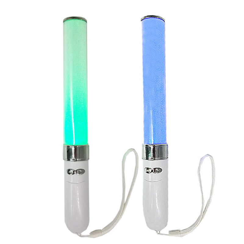 15 Colors Change LED Glow Cele - Glow Sticks Survival recension och pris